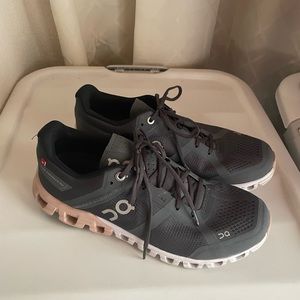 Womens On Cloud shoes
